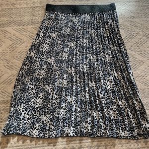 NWT XL Blue/Black Animal Print Lularoe Jill Skirt